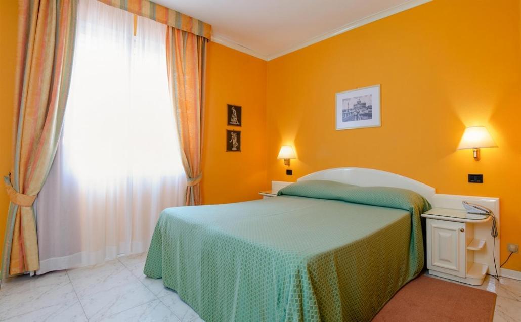 Hotel Villa Leri Monte Colombo Exterior foto